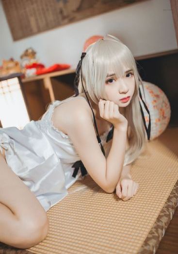 光年之外歌词