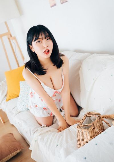 亚洲欧美自拍一区