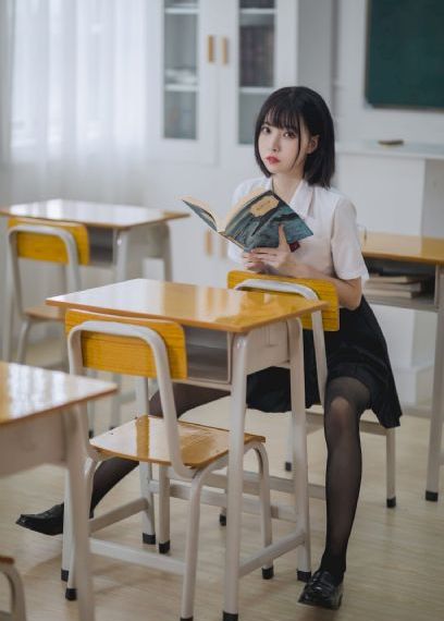 萨莎·格雷