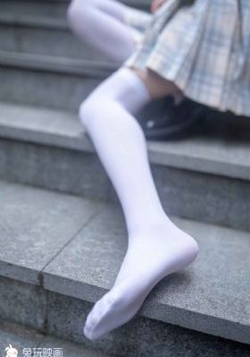 小孩跳舞