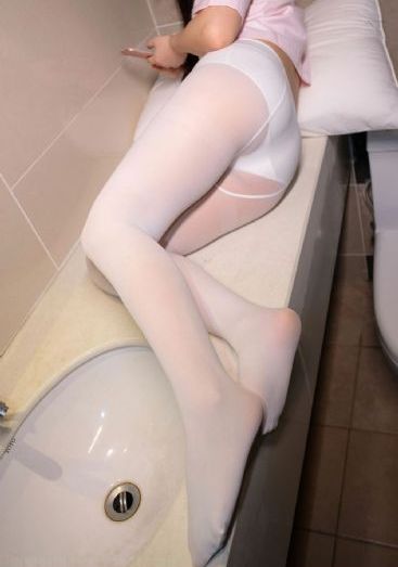 范丞丞方未正面回应恋情传闻