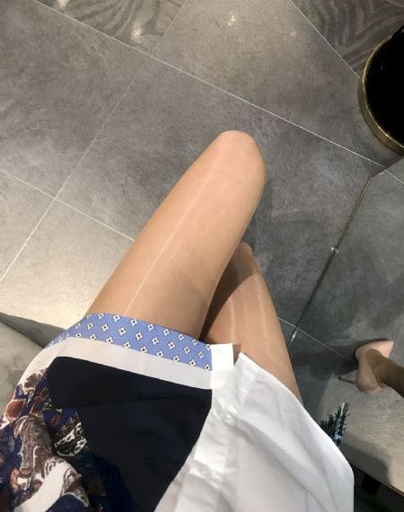 年轻的女老师2
