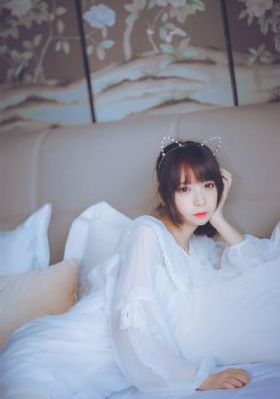 扒开老师双腿猛进入喷水视频